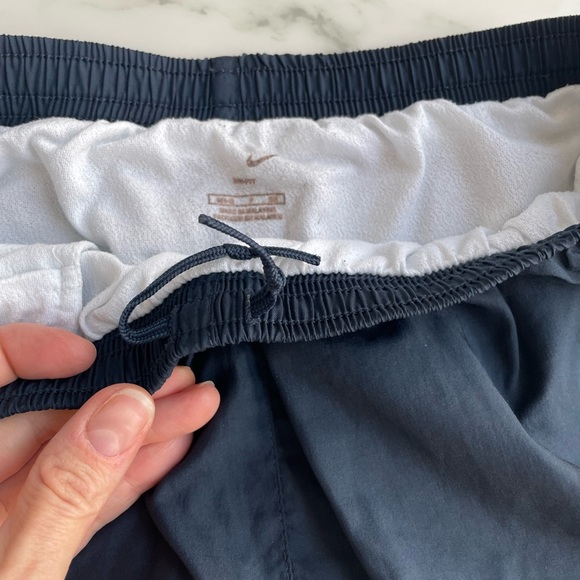 Nike tempo dri-fit running shorts - Picture 2 of 2